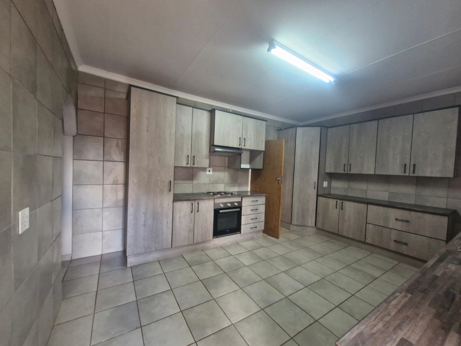 4 Bedroom Property for Sale in Kathu Northern Cape